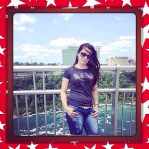 Meet your Posher, Dilya